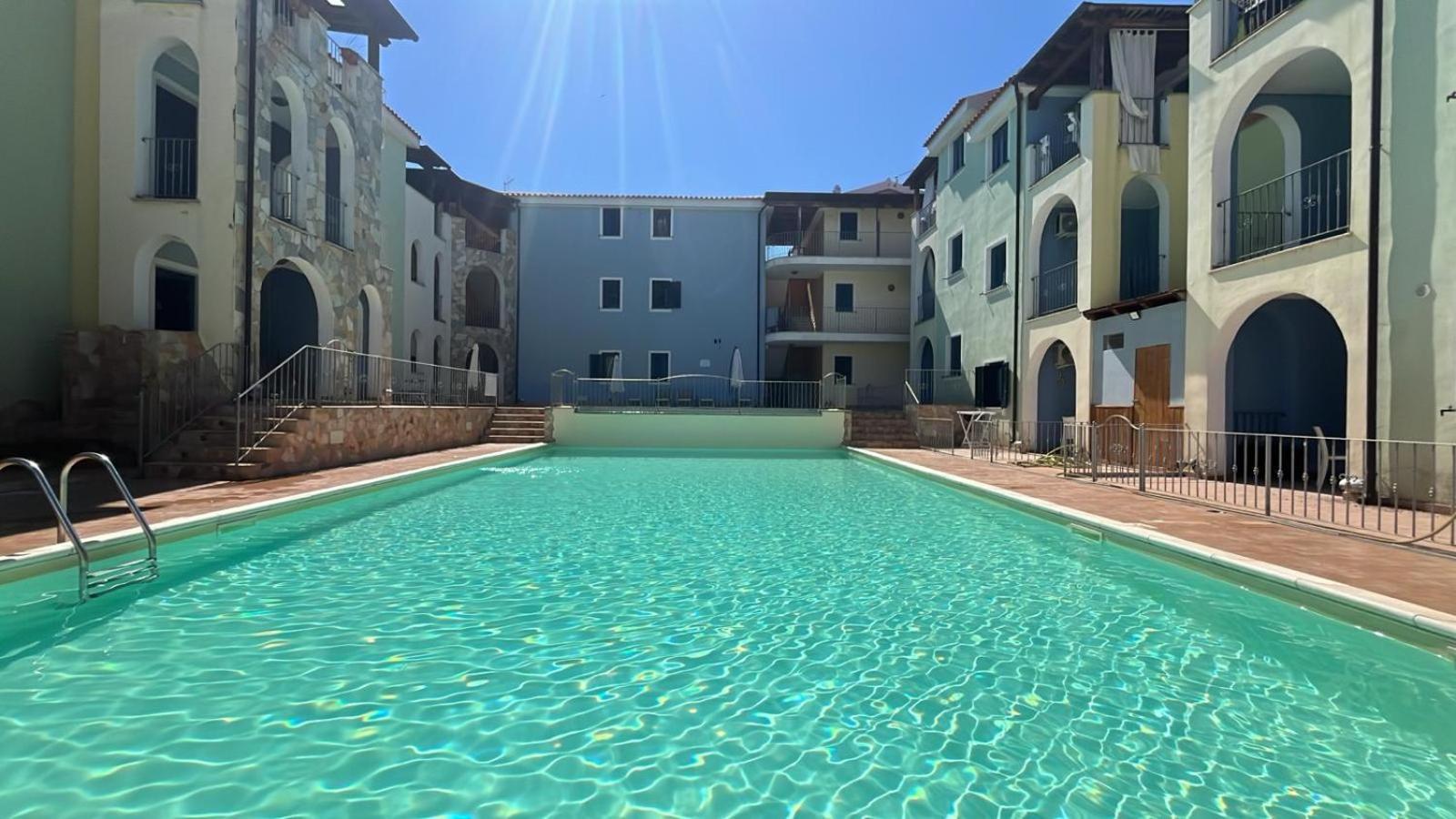 Appartamento Con Piscina Valledoria (Sardinia) Exterior foto