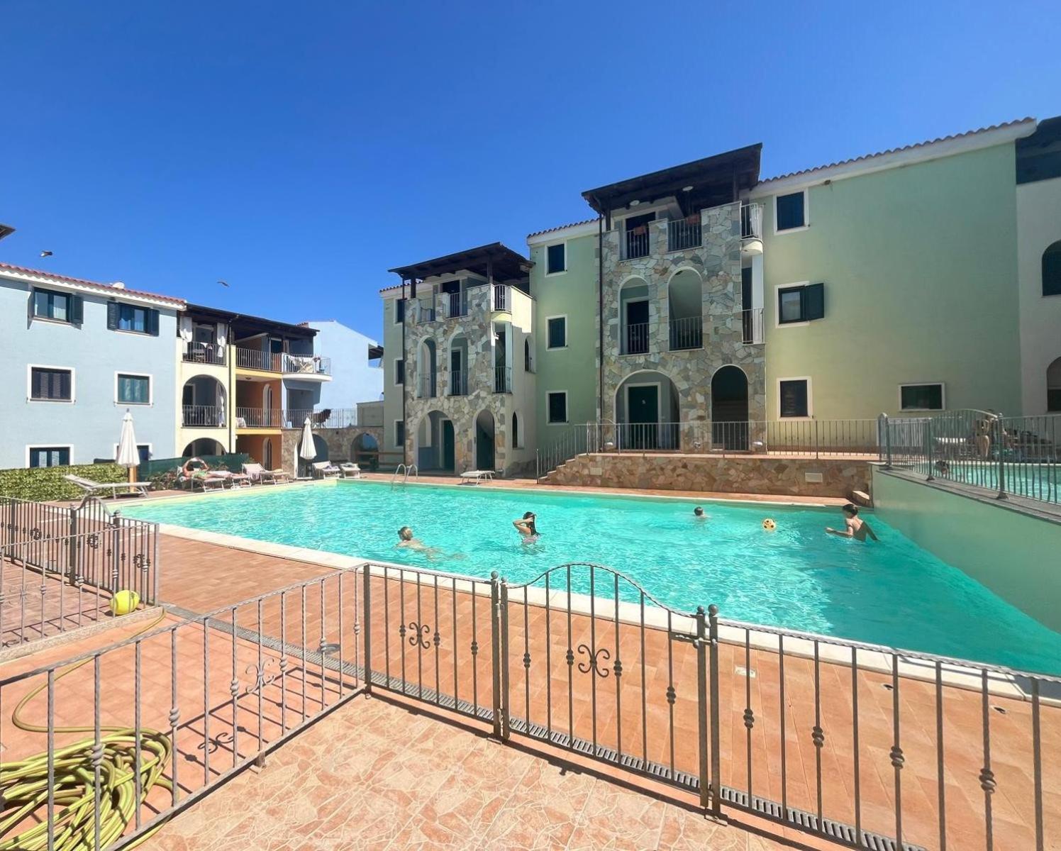 Appartamento Con Piscina Valledoria (Sardinia) Exterior foto
